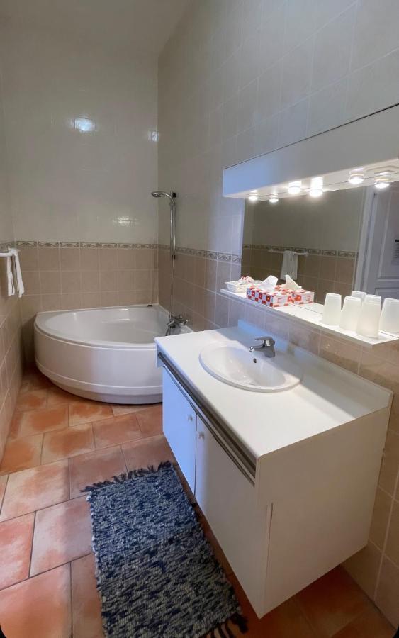 Hotel Du Chateau De Quinéville Dış mekan fotoğraf