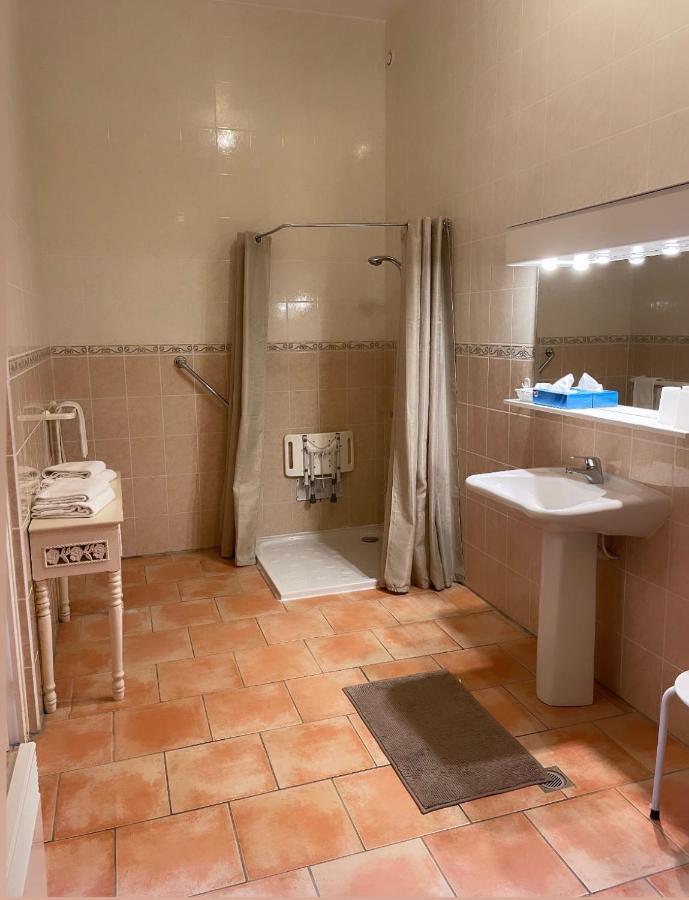 Hotel Du Chateau De Quinéville Dış mekan fotoğraf